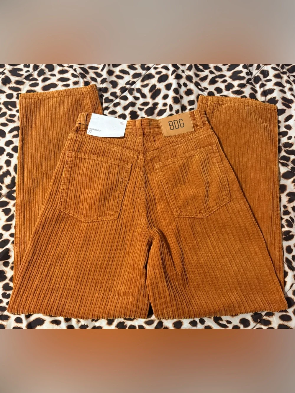 ✨BDG Corduroy High-Rise Baggy Jeans✨ - Picture 2 of 7